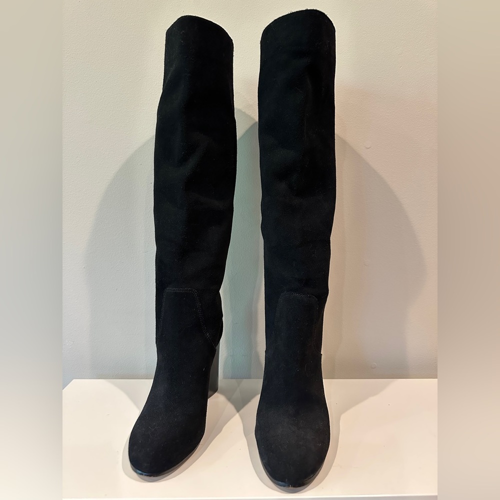 Michael Kors Like New Black Suede Block Heeled Knee High Round Toe Boots Size 8 - Picture 4 of 9